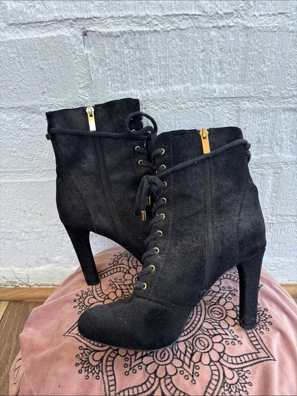 INC International Concepts Black Suede Lace-Up High Heel Ankle Boots sz 8 - Picture 7 of 7
